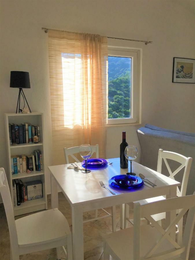 Apartments Kurelja Λάστοβο Εξωτερικό φωτογραφία